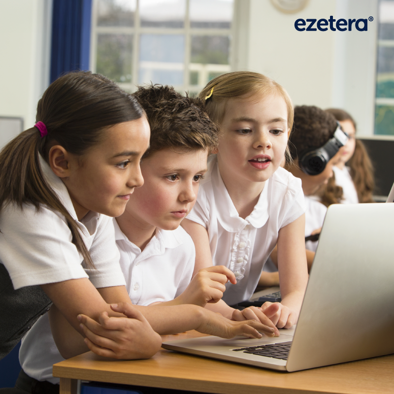 Cómo Introducir la IA en la Tarea Escolar sin que Tus Hijos Pierdan la Creatividad
